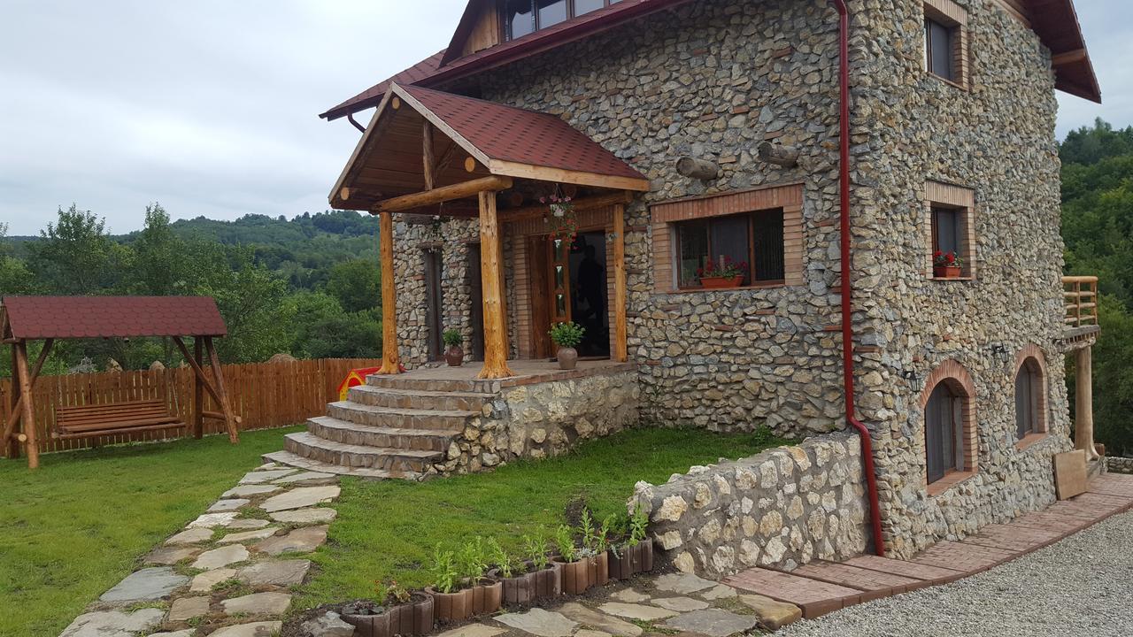 Poiana  Casa Din Piatra酒店 外观 照片